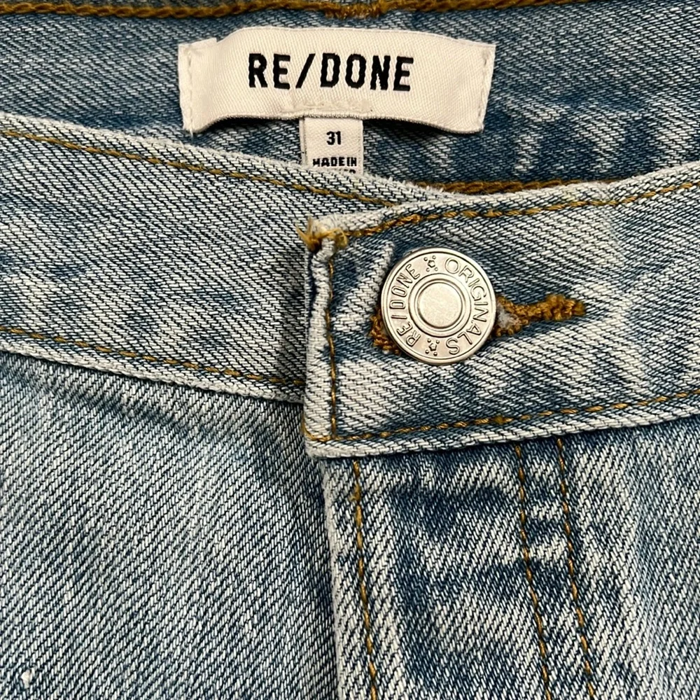 Re/Done Ripped 90s High Rise Loose Light Blue Button Fly Jeans 31 NWT (33”x26”) - Picture 6 of 9